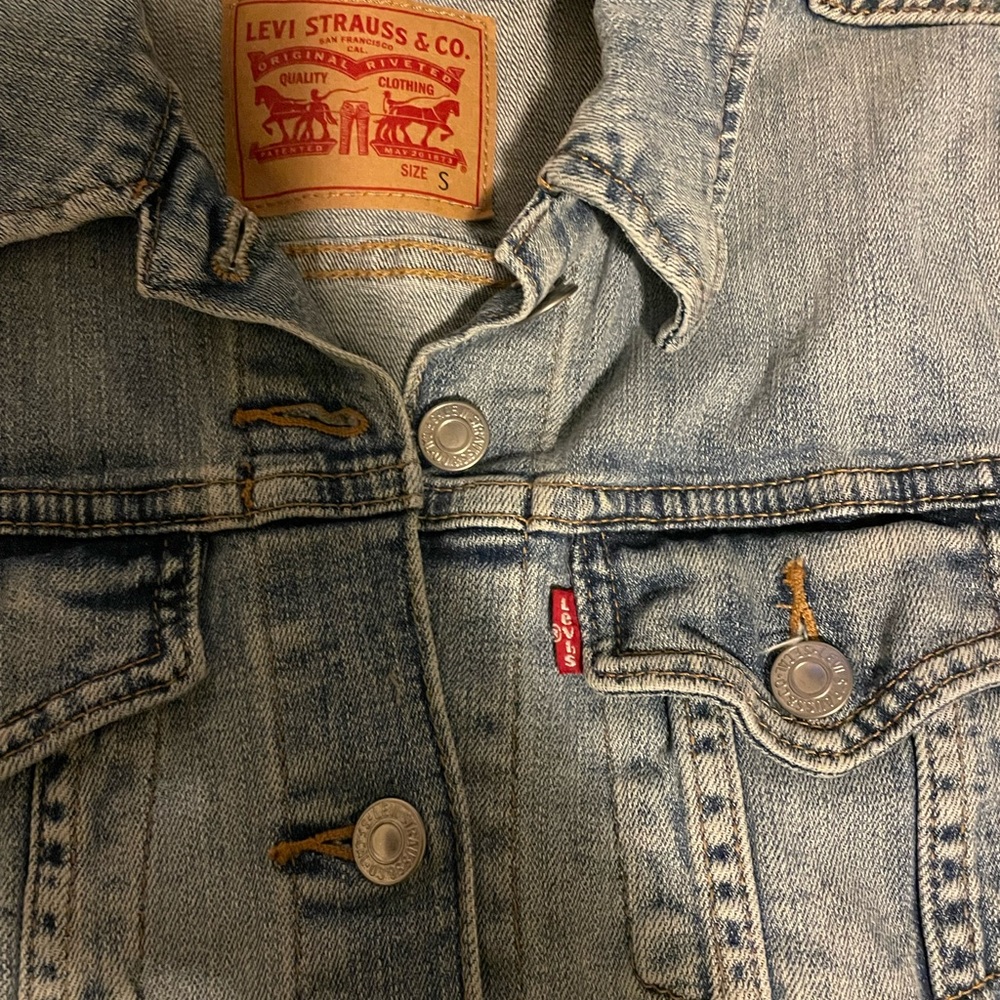Levi's Jacket Size Small - image 3